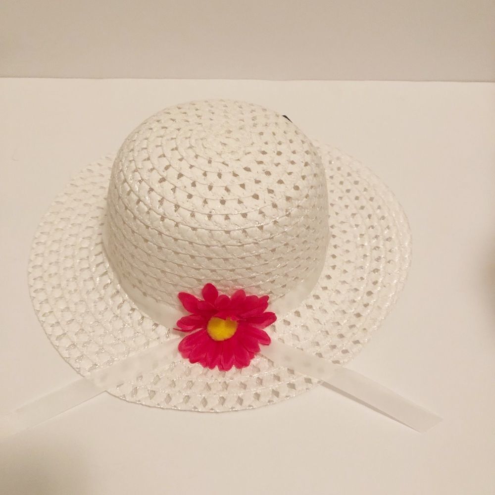 White girls wide brimmed hat